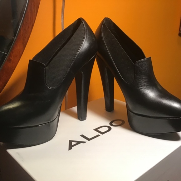 Aldo Platform Black Leather Pumps / Shootie 7 - Picture 2 of 5